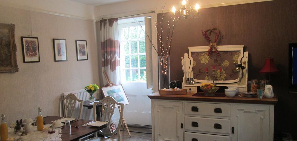 One Castle Street Bed And Breakfast 베이크웰 외부 사진