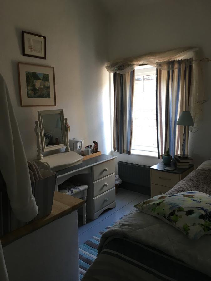 One Castle Street Bed And Breakfast 베이크웰 외부 사진