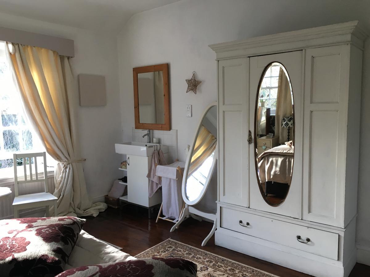 One Castle Street Bed And Breakfast 베이크웰 외부 사진