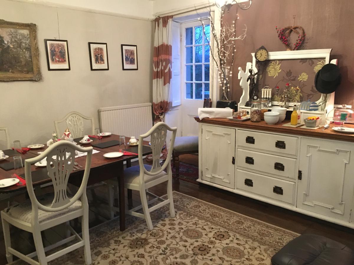 One Castle Street Bed And Breakfast 베이크웰 외부 사진