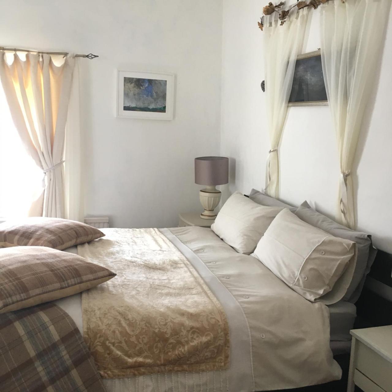 One Castle Street Bed And Breakfast 베이크웰 외부 사진